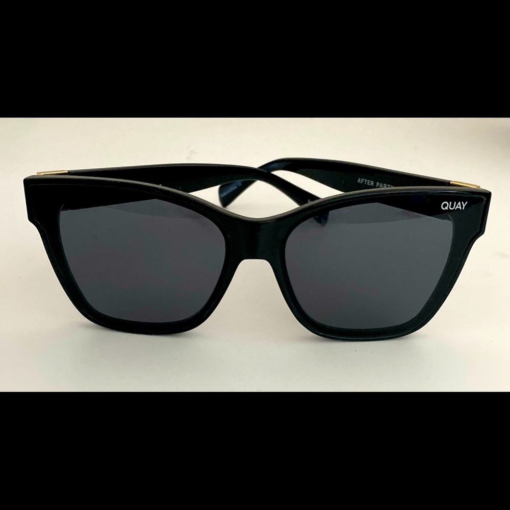 Brand new Quay “After Party” sunglasses